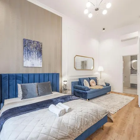 Luxurious Grand W/ 3bedrm 2bathrm Apartmán *